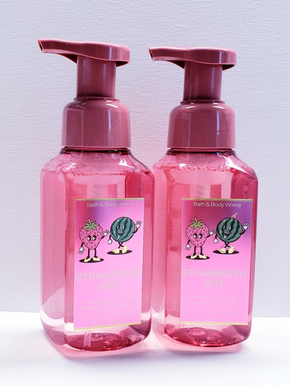 Bath & Body Works STRAWBERRY BITE Gentle Foaming Hand Soap, 8.75 oz - 2 pcs